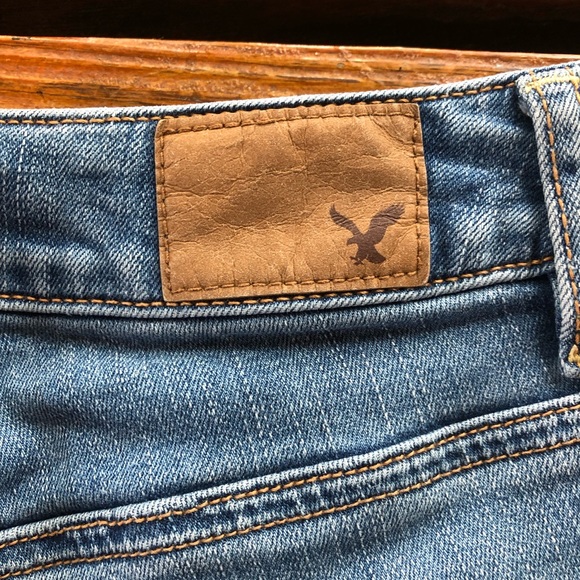 AE Hi-Rise Cutoff Jean Shorts 2 Super Stretch - Picture 4 of 7